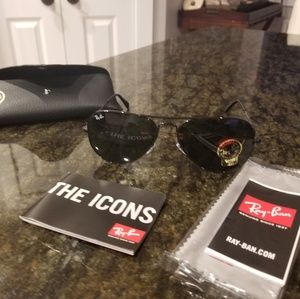 Mens Ray Ban Aviators